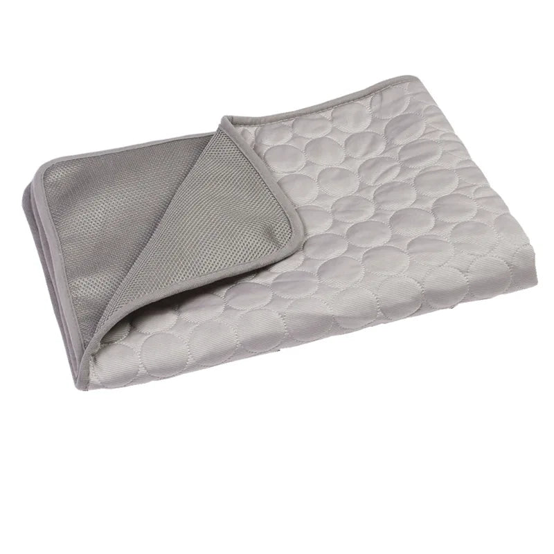 Tapis Mesh Rafraîchissant pour Chien et Chat – Bye bye la chaleur !